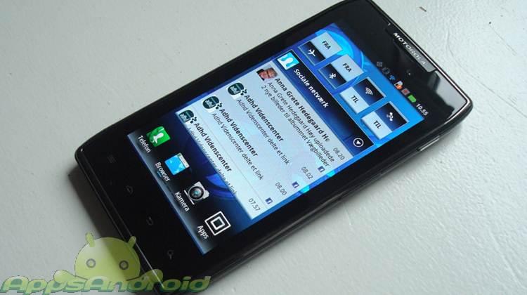 Motorola RAZR MAXX Android