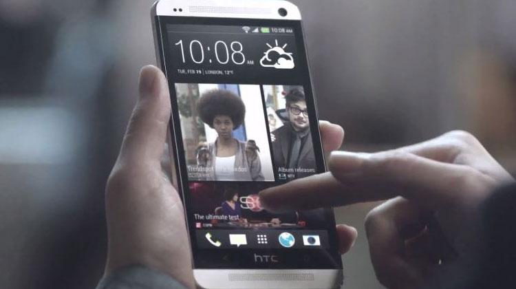 HTC-One-reklame-blinkfeed