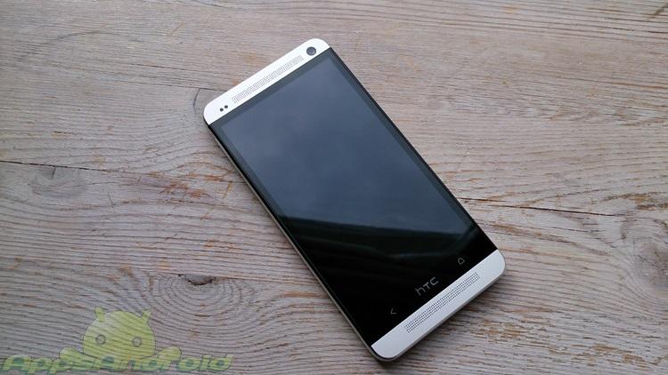 HTC One front