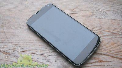 thumb LG Nexus 4 smartphone