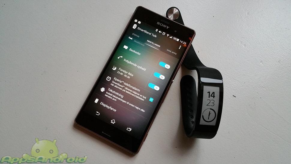 Sony-Smartband-talk