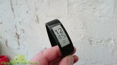 thumb sony-smartband-talk